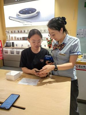 呼和浩特市總工會(huì)啟動(dòng)“工會(huì)促消費(fèi) 會(huì)員享普惠”活動(dòng)，數(shù)碼產(chǎn)品消費(fèi)熱潮來襲